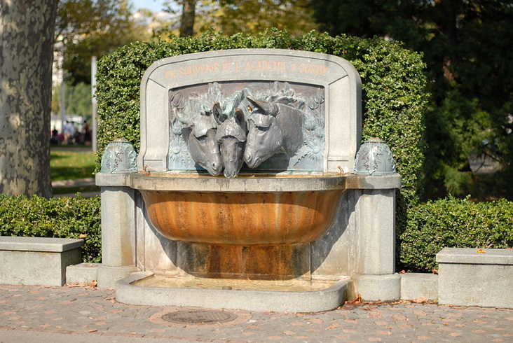 Fontaine de l'Académie d'ouchy (Lausanne)