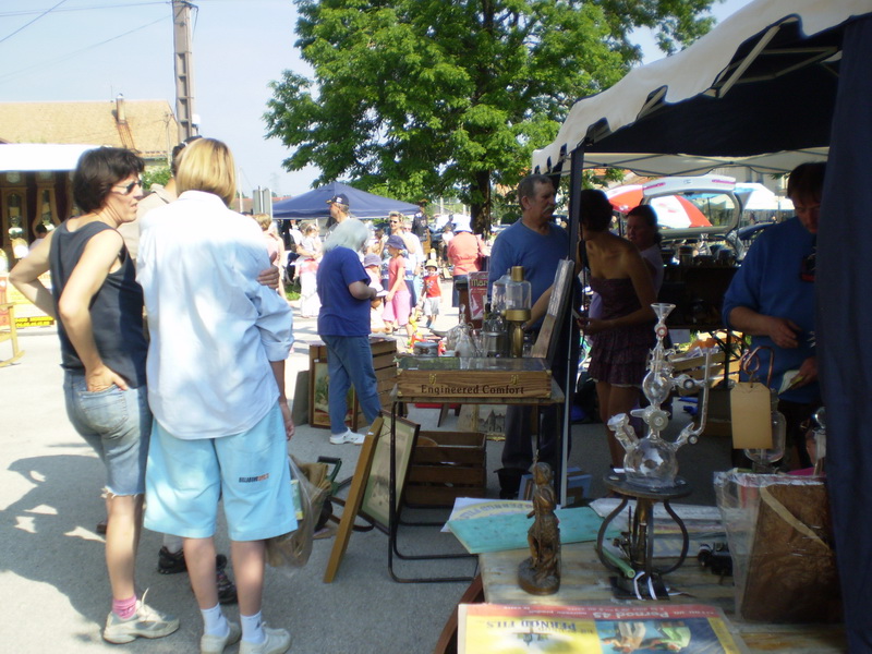 Brocante 2010 002