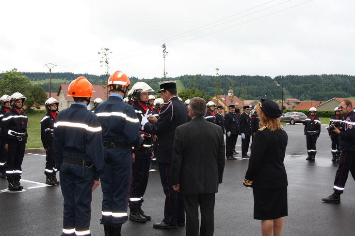 Inauguration et passation de pouvoir 25 juin 2012 008