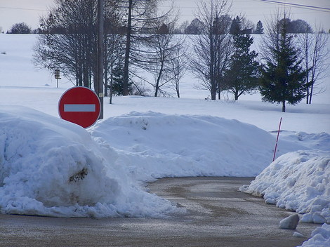 Sentier_interdit_aek