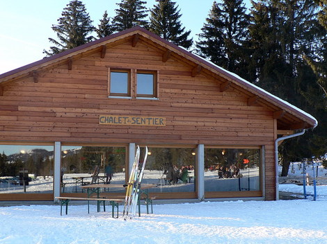 P1190742_chalet_sentier