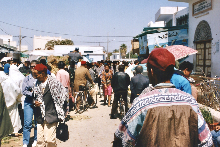 Tunisie 1997-04-17 Kairouan ? Rue copie